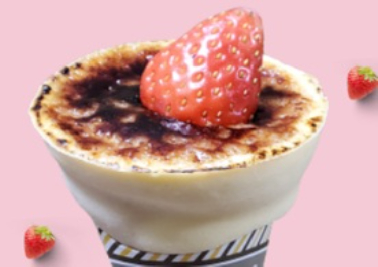 いちごＷクリームブリュレ クレープ Twinbell Cafe